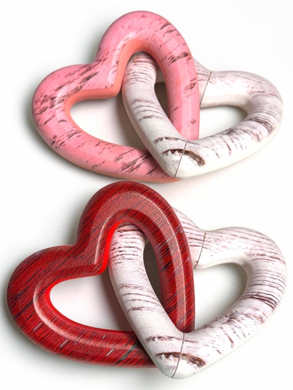 Rustic Wooden Interlocking Hearts Valentine Decor Set